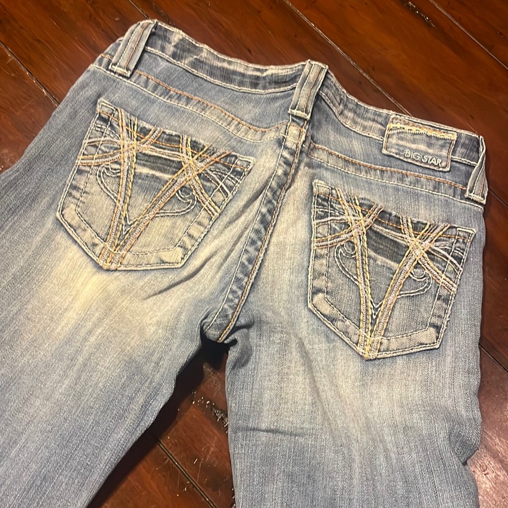 Big Star size 25 extra long. Boot cut jeans